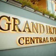 גרנד הוטל באקו סנטרל פארק (Grand Hotel Baku Central Park), יאסאמאל