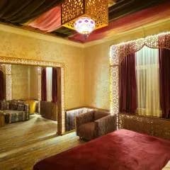 מלון גיז גלאסי (Giz Galasi Hotel), סבאיל